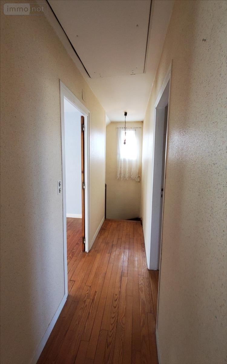 Maison a vendre Carhaix-Plouguer 29270 Finistère 86 m2 6 pièces 105000 euros