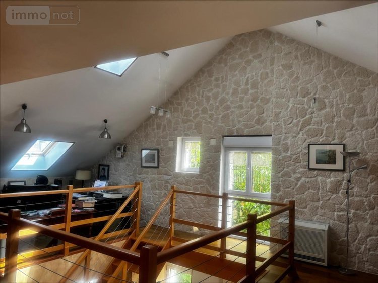 Maison a vendre Saint-Germain-du-Puy 18390 Cher 280 m2 7 pièces 390000 euros