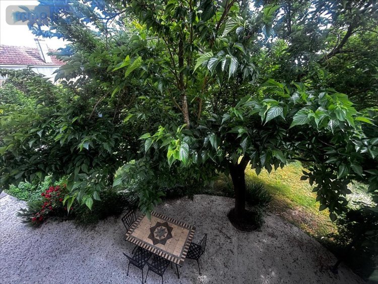 Maison a vendre Saint-Germain-du-Puy 18390 Cher 280 m2 7 pièces 390000 euros