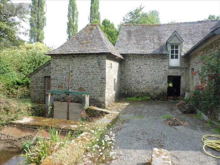 Maison a vendre Plounévézel 29270 Finistère 216 m2 5 pièces 136500 euros