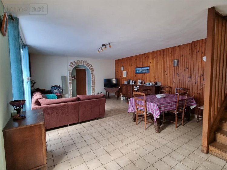 Maison a vendre Callac 22160 Côtes-d'Armor 163 m2 7 pièces 90300 euros