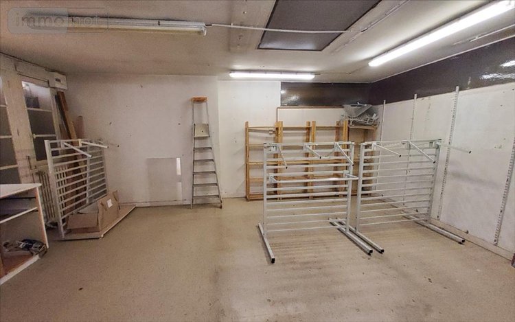 Location fonds et murs commerciaux Carhaix-Plouguer 29270 Finistère 162 m2  1500 euros