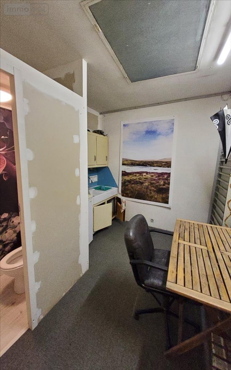 Location fonds et murs commerciaux Carhaix-Plouguer 29270 Finistère 162 m2  1500 euros