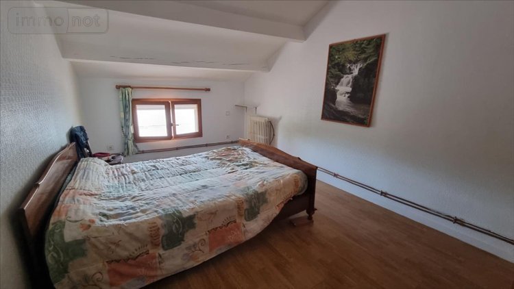 Maison a vendre Saint-Genis-de-Saintonge 17240 Charente-Maritime 296 m2 12 pièces 210000 euros