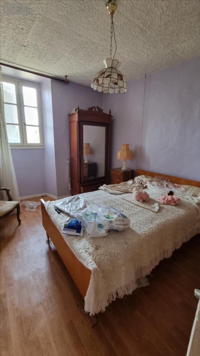 Maison a vendre Jonzac 17500 Charente-Maritime 183 m2 6 pièces 183750 euros