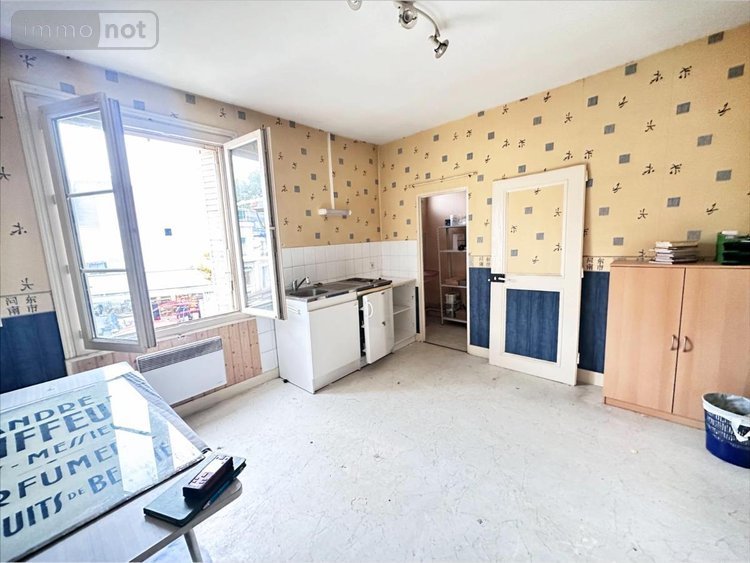 Immeuble a vendre Azay-le-Rideau 37190 Indre-et-Loire 80 m2  188600 euros