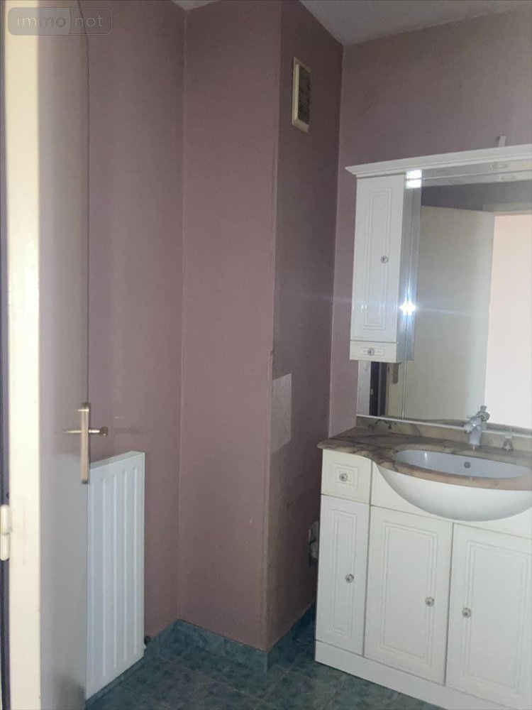 Appartement a vendre Elbeuf 76500 Seine-Maritime 82 m2 3 pièces 65000 euros