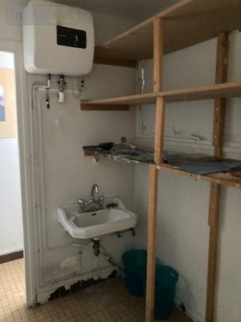 Location fonds et murs commerciaux Elbeuf 76500 Seine-Maritime 65 m2  1250 euros