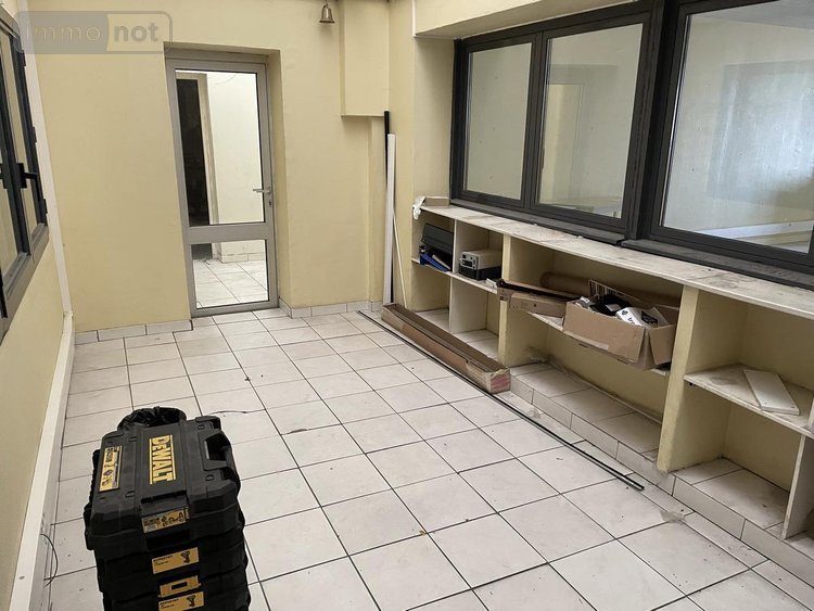 Location fonds et murs commerciaux Caudry 59540 Nord 626 m2  2000 euros
