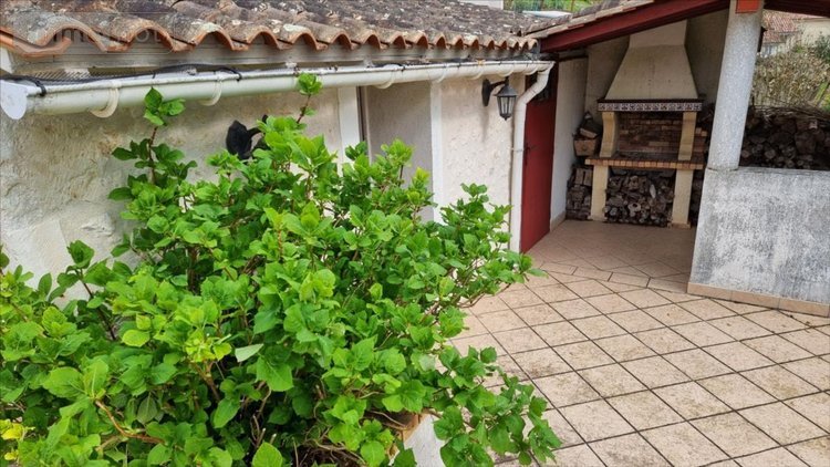 Maison a vendre Marignac 17800 Charente-Maritime 174 m2 6 pièces 262500 euros