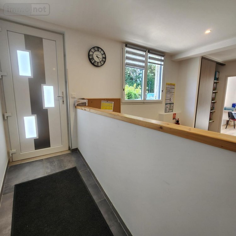 Fonds et murs commerciaux a vendre Cherré-Au 72400 Sarthe 240 m2  275600 euros