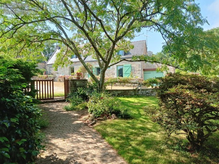 Maison a vendre Plomelin 29700 Finistère 280 m2  884000 euros