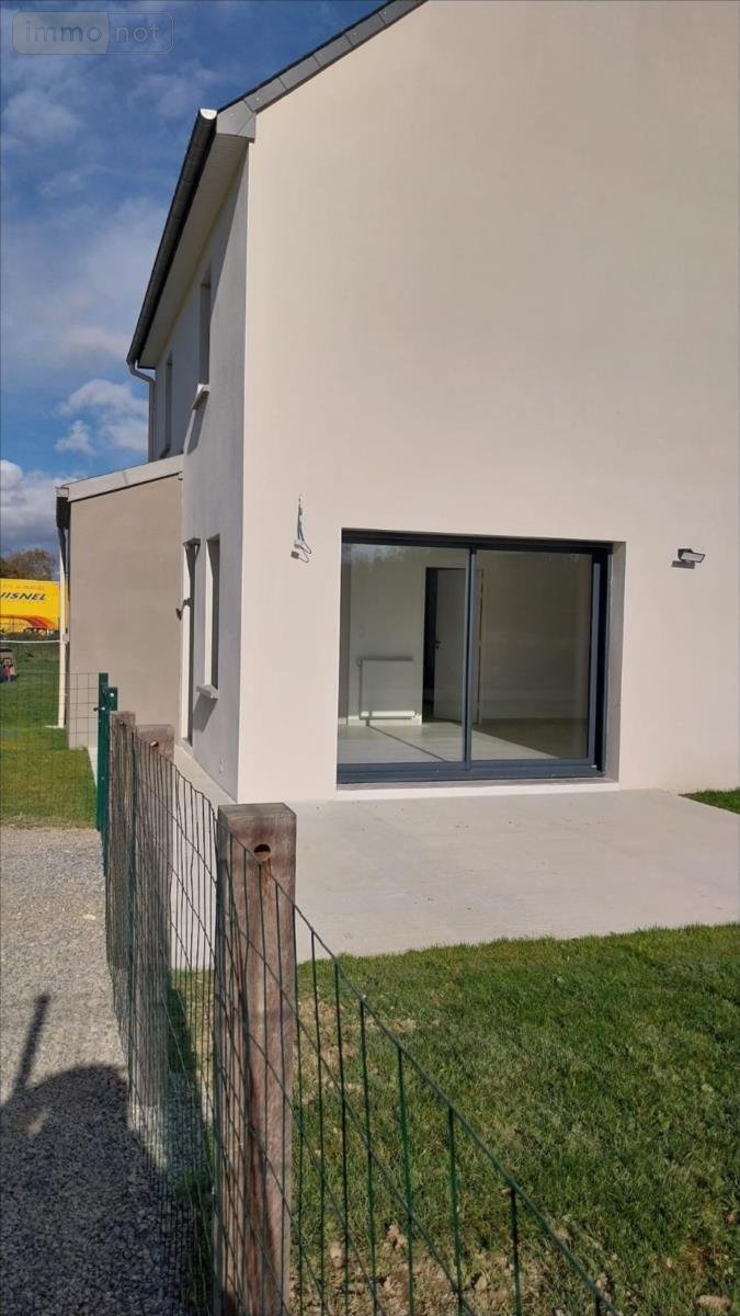 Location maison Dol-de-Bretagne 35120 Ille-et-Vilaine 94 m2 4 pièces 1100 euros