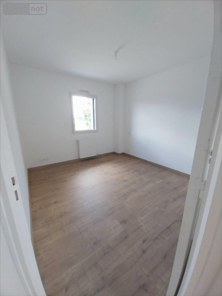 Location maison Dol-de-Bretagne 35120 Ille-et-Vilaine 94 m2 4 pièces 1100 euros