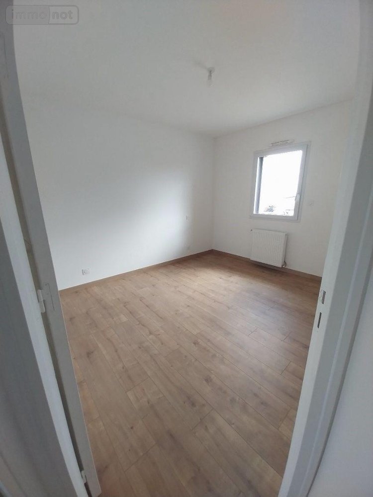 Location maison Dol-de-Bretagne 35120 Ille-et-Vilaine 94 m2 4 pièces 1100 euros