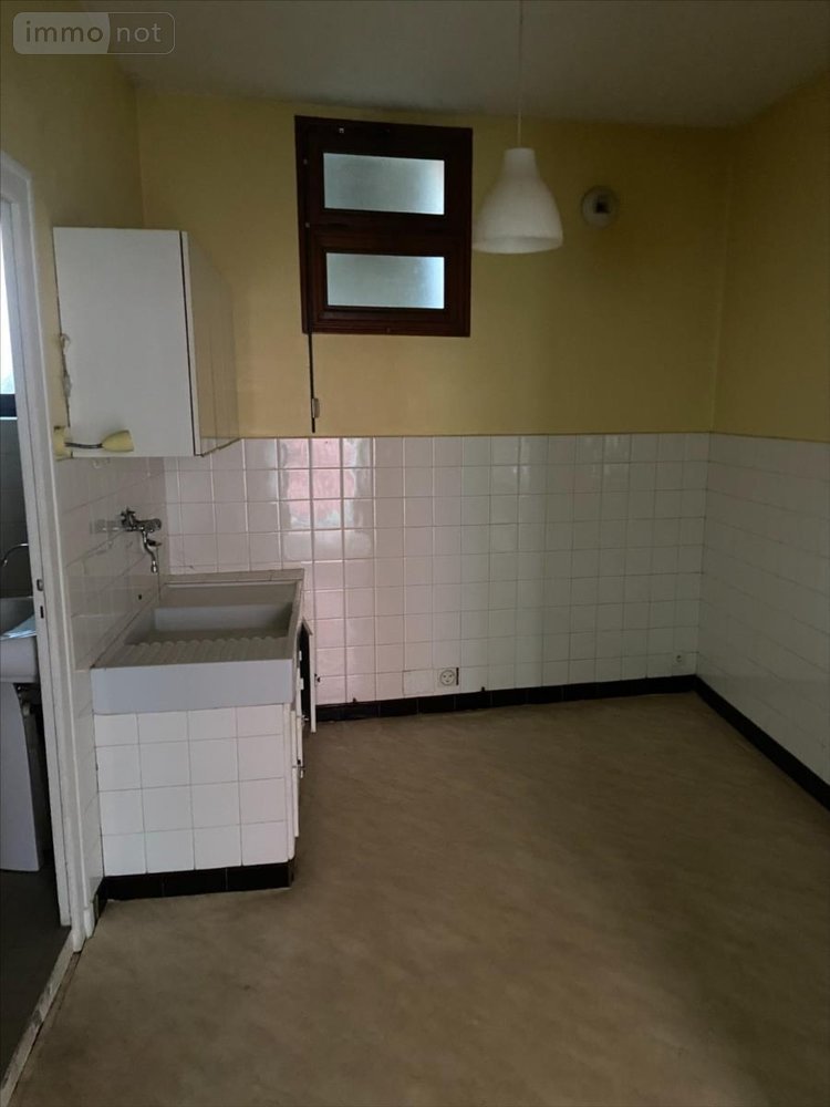 Immeuble a vendre Saint-Jean-de-Maurienne 73300 Savoie 141 m2  119000 euros