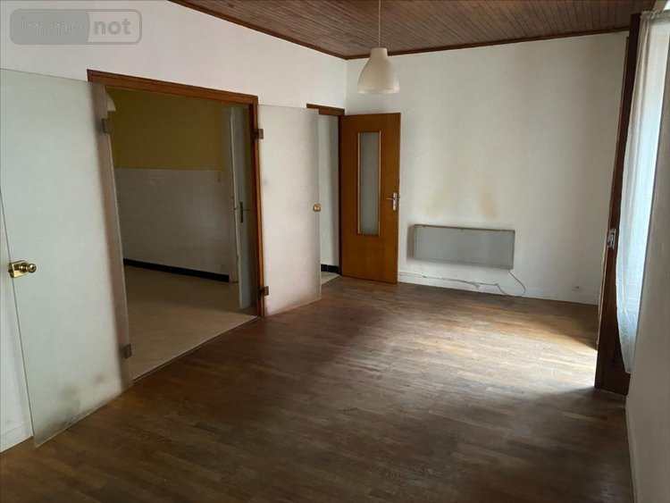 Immeuble a vendre Saint-Jean-de-Maurienne 73300 Savoie 141 m2  119000 euros