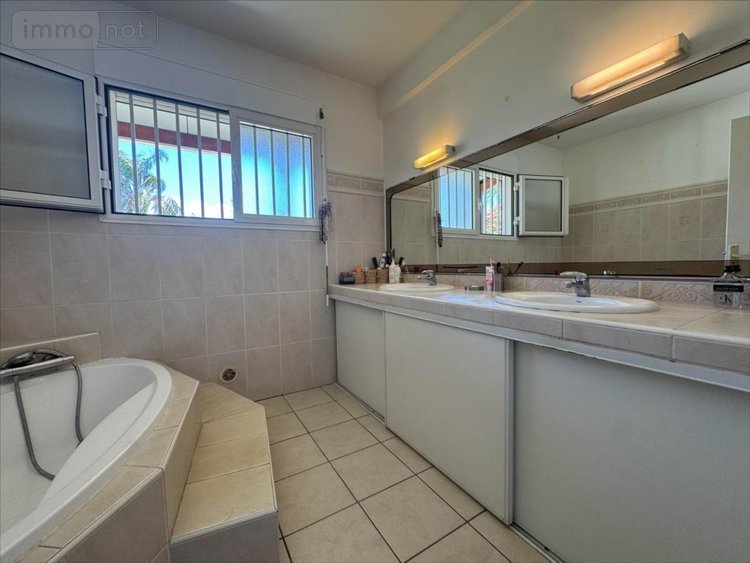 Maison a vendre Saint-Pierre 97410 Réunion 188 m2 5 pièces 828000 euros