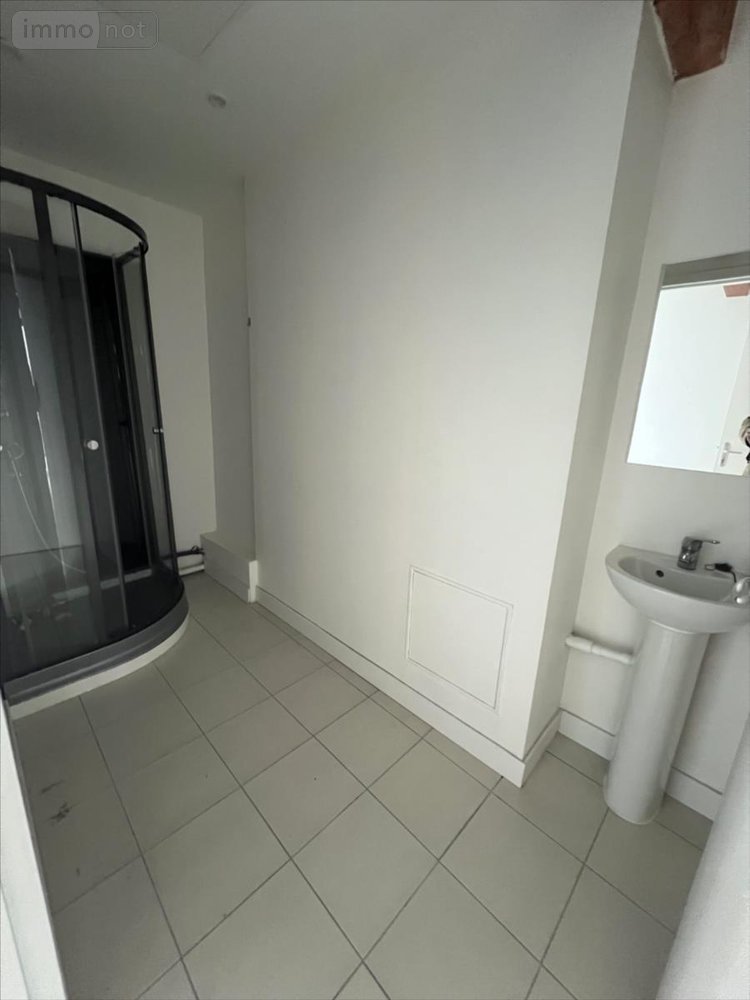 Fonds et murs commerciaux a vendre Rouen 76000 Seine-Maritime 285 m2  674000 euros