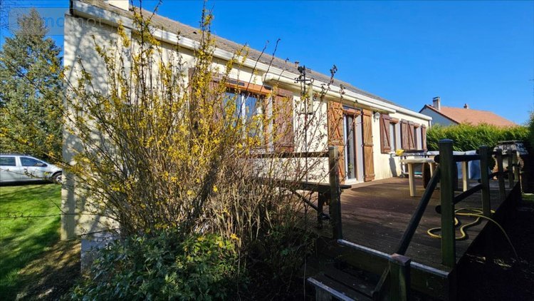 Maison a vendre La Ville-aux-Clercs 41160 Loir-et-Cher 92 m2 4 pièces 124680 euros