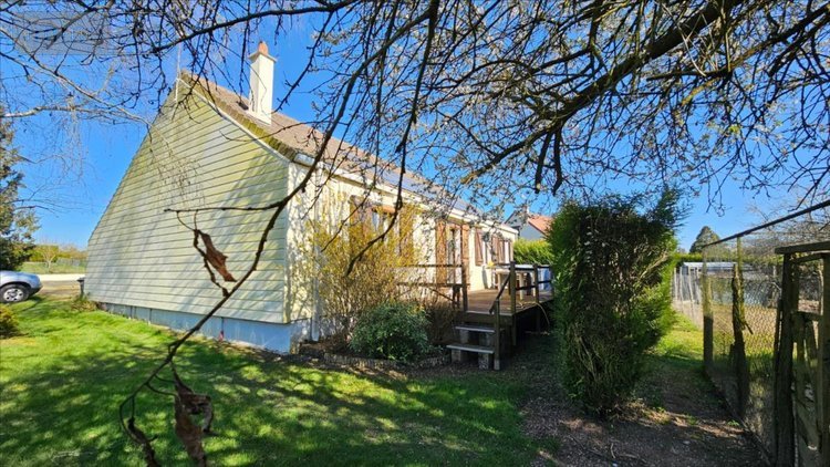 Maison a vendre La Ville-aux-Clercs 41160 Loir-et-Cher 92 m2 4 pièces 124680 euros