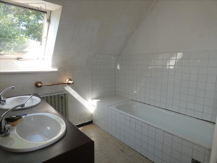 Maison a vendre Pont-de-Buis-lès-Quimerch 29590 Finistère 96 m2 5 pièces 95100 euros