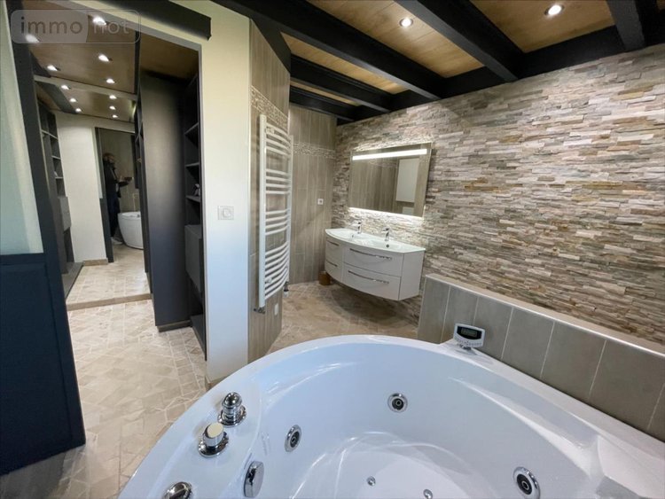 Maison a vendre Marans 17230 Charente-Maritime 236 m2 6 pièces 556200 euros