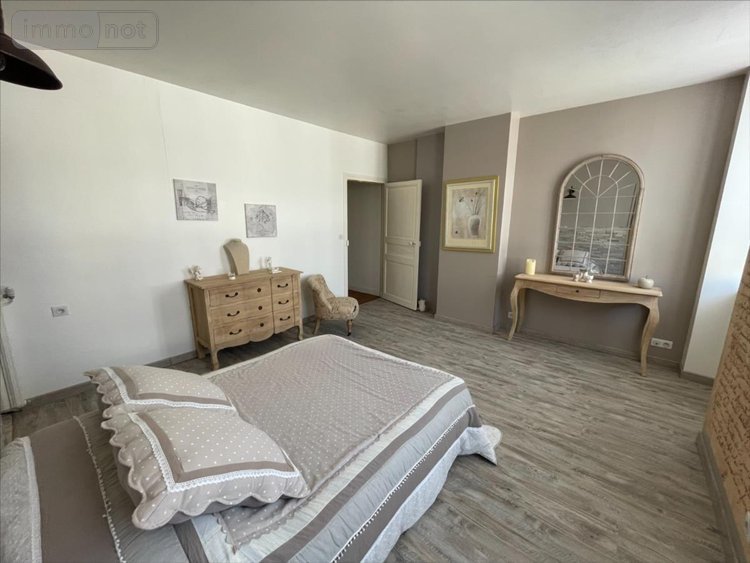 Maison a vendre Marans 17230 Charente-Maritime 236 m2 6 pièces 556200 euros