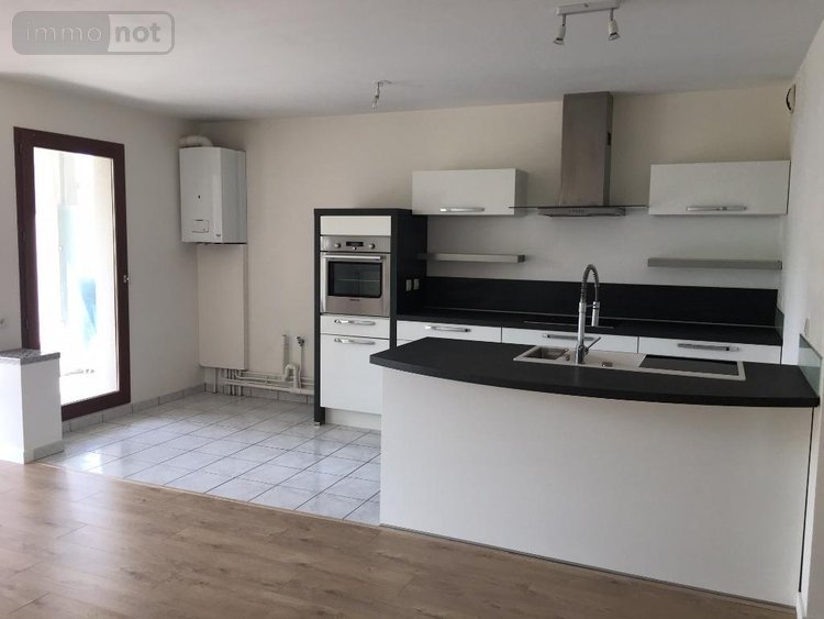 Location appartement Saint-Jacques-de-la-Lande 35136 Ille-et-Vilaine 63 m2 3 pièces 846 euros