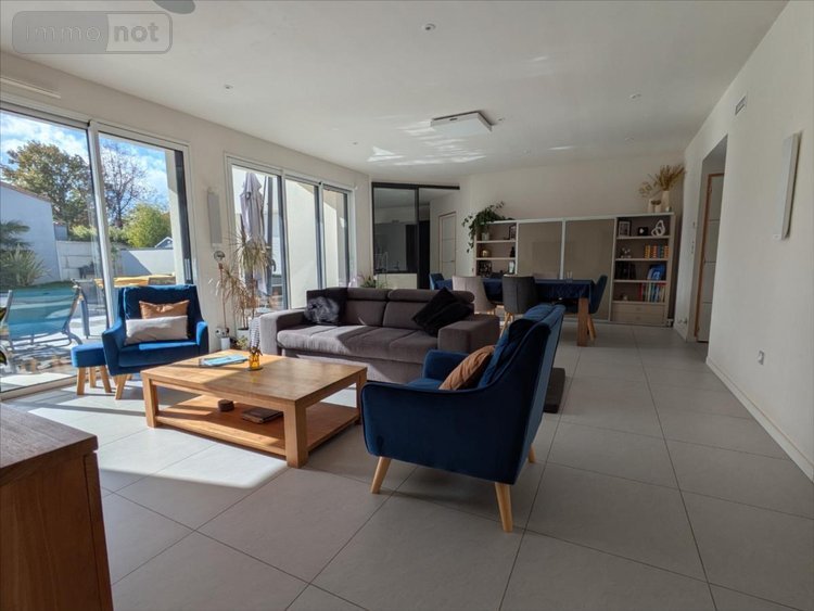 Maison a vendre Les Herbiers 85500 Vendée 160 m2 8 pièces 515000 euros