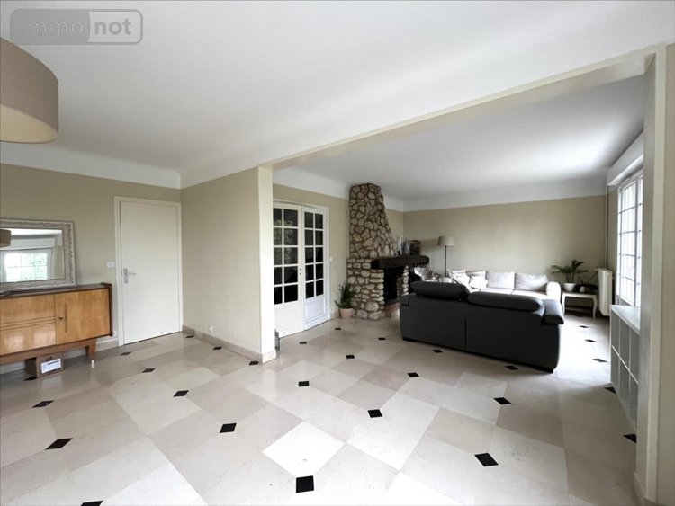 Maison a vendre La Chaussée-Saint-Victor 41260 Loir-et-Cher 240 m2 9 pièces 299000 euros