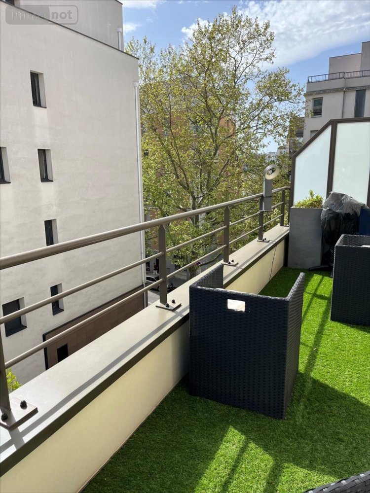 Appartement a vendre Lyon 8e Arrondissement 69008 Rhône 70 m2 3 pièces 325000 euros