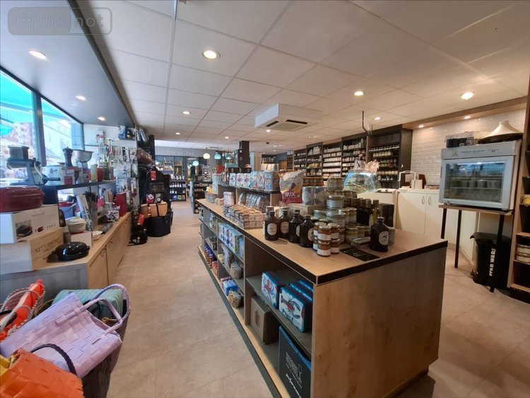 Fonds et murs commerciaux a vendre Barneville-Carteret 50270 Manche 150 m2  623400 euros