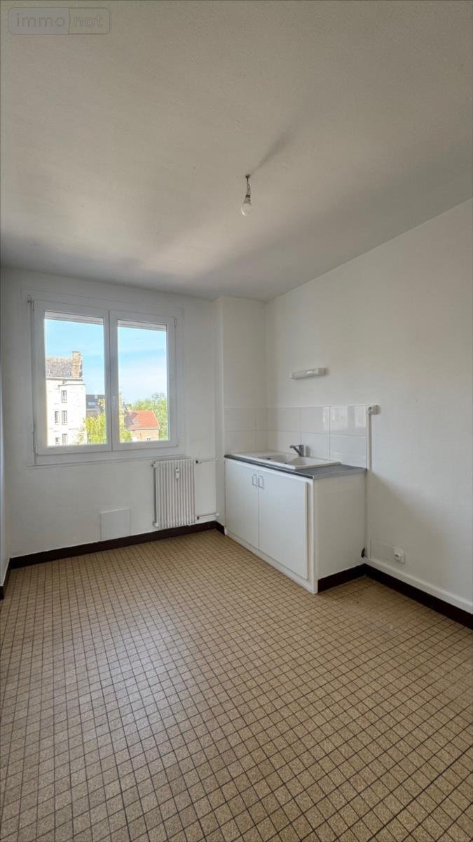 Appartement a vendre Châlons-en-Champagne 51000 Marne 97 m2 4 pièces 129000 euros