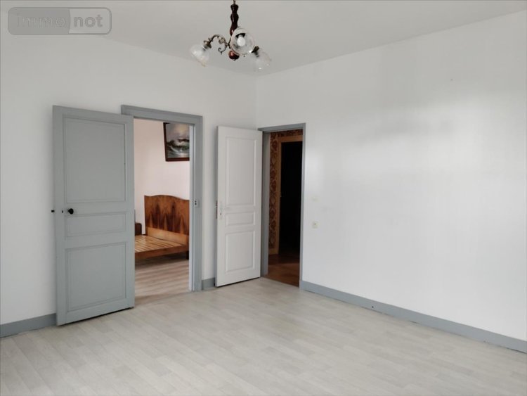 Maison a vendre Luché-Pringé 72800 Sarthe 216 m2 8 pièces 174900 euros