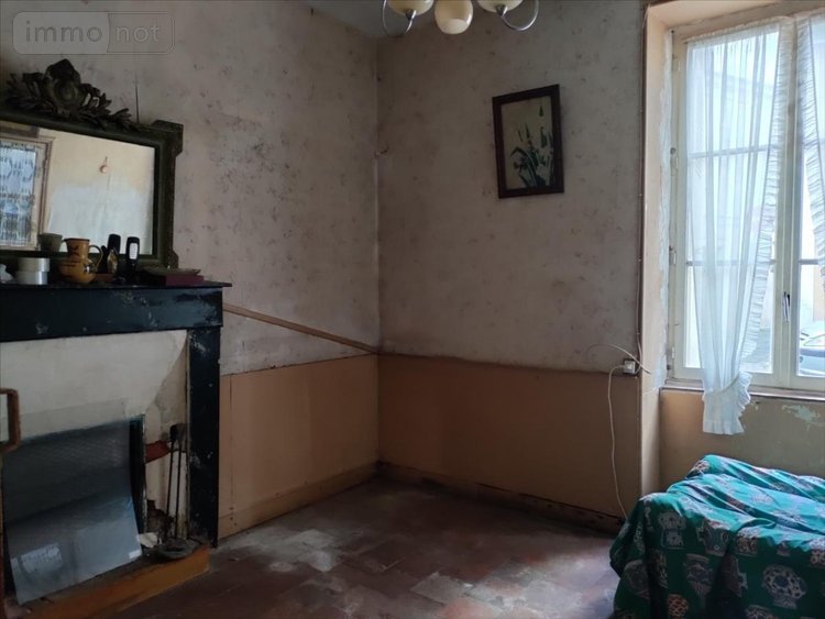 Maison a vendre Luché-Pringé 72800 Sarthe 140 m2 10 pièces 43000 euros