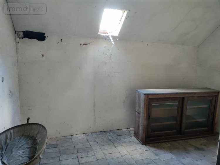 Maison a vendre Luché-Pringé 72800 Sarthe 140 m2 10 pièces 43000 euros