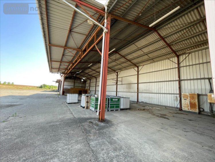 Fonds et murs commerciaux a vendre Saint-Jean-de-Liversay 17170 Charente-Maritime 4000 m2  3090000 euros