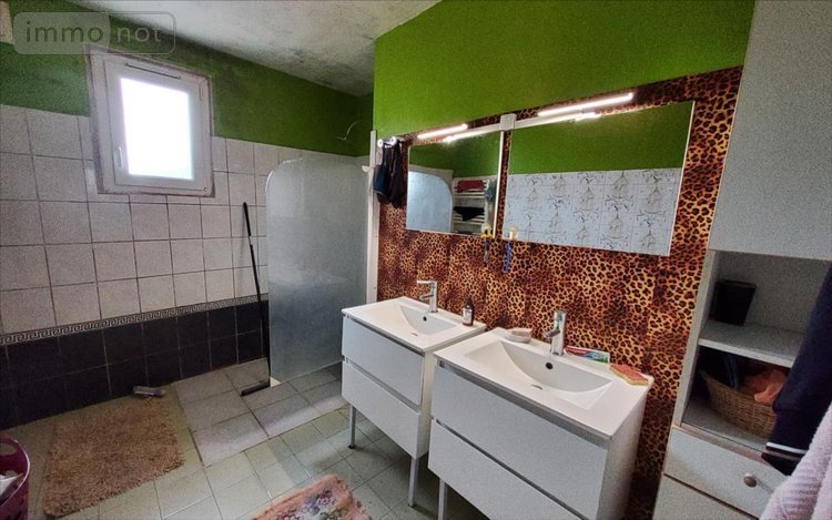 Maison a vendre Carhaix-Plouguer 29270 Finistère 100 m2 7 pièces 115500 euros