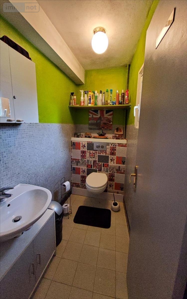 Maison a vendre Carhaix-Plouguer 29270 Finistère 100 m2 7 pièces 110250 euros