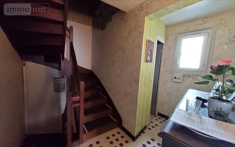 Maison a vendre Carhaix-Plouguer 29270 Finistère 100 m2 7 pièces 110250 euros