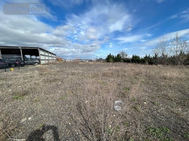 Terrain a batir a vendre Clermont-Ferrand 63000 Puy-de-Dôme 4275 m2  1740000 euros