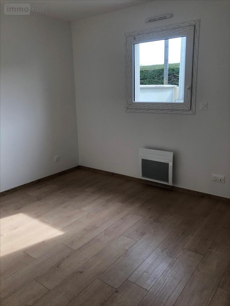 Location maison Valognes 50700 Manche 80 m2 4 pièces 1050 euros