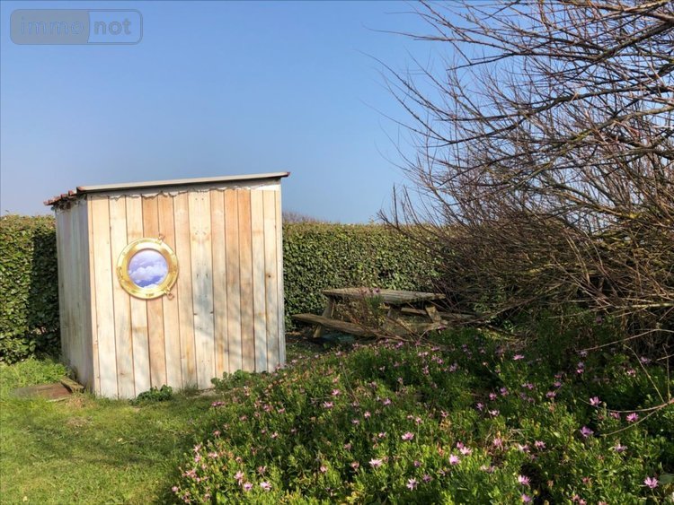 Bien agricole a vendre Réville 50760 Manche  64200 euros