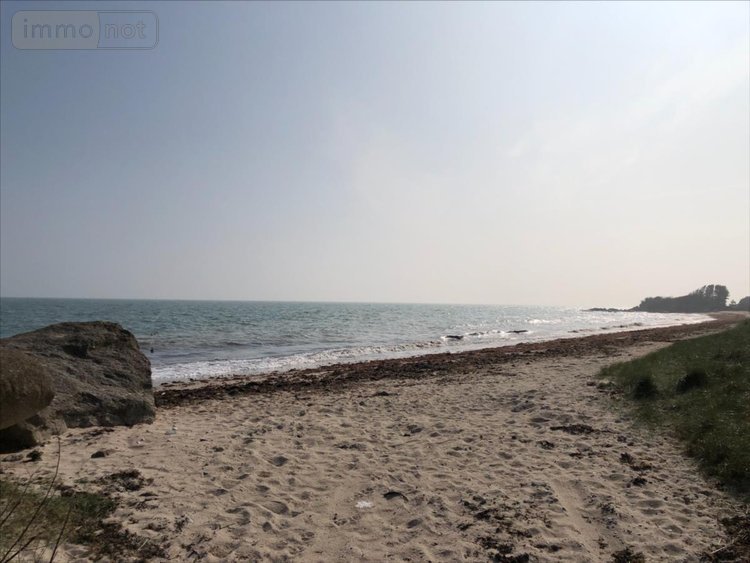 Bien agricole a vendre Réville 50760 Manche  64200 euros