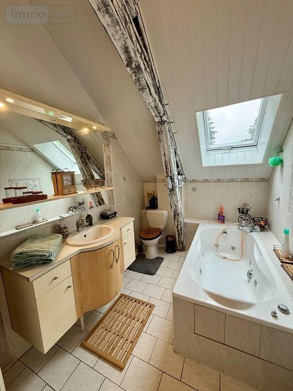 Maison a vendre Saint-Germain-du-Puy 18390 Cher 183 m2 5 pièces 386250 euros