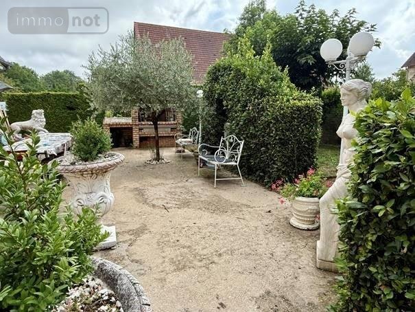 Maison a vendre Saint-Germain-du-Puy 18390 Cher 183 m2 5 pièces 386250 euros