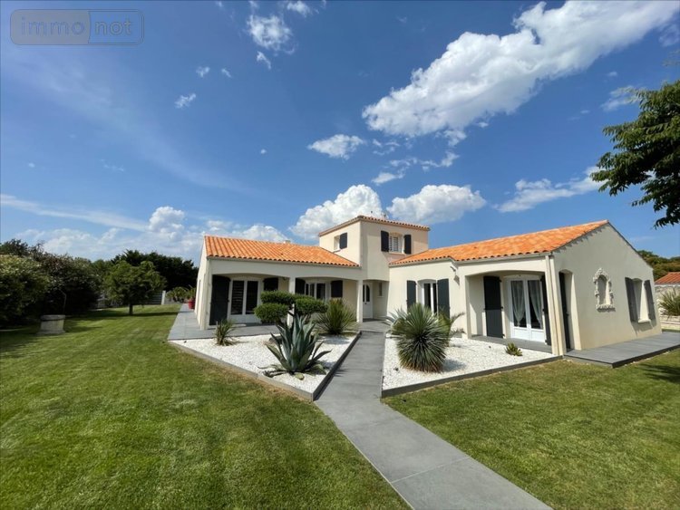 Maison a vendre Sainte-Radégonde-des-Noyers 85450 Vendée 159 m2 5 pièces 436800 euros
