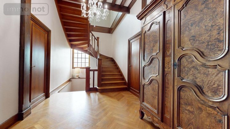 Fonds et murs commerciaux a vendre Serrières-de-Briord 01470 Ain 4187 m2  1860000 euros