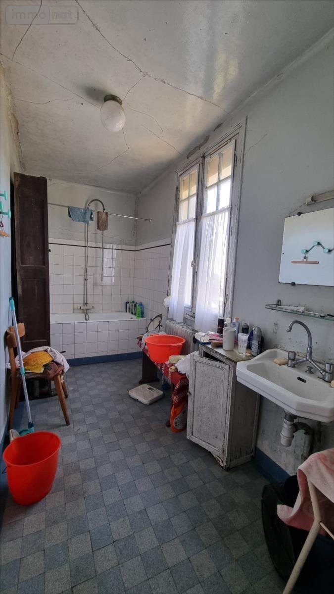 Maison a vendre Callac 22160 Côtes-d'Armor 70 m2 6 pièces 52500 euros